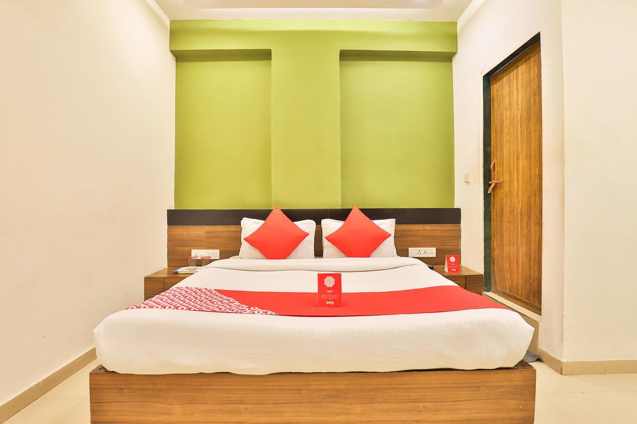 Oyo 4605 Hotel Aakarsh ダラムシャーラー エクステリア 写真